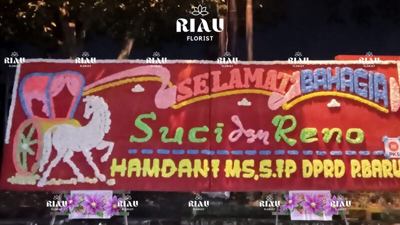 Jasa papan karangan bunga Petapahan Kampar mulai Rp375.000. Proses cepat, legalitas PT Bertravel Media Internasional. Hubungi kami sekarang.